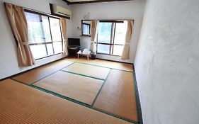 リーフ イン 国吉